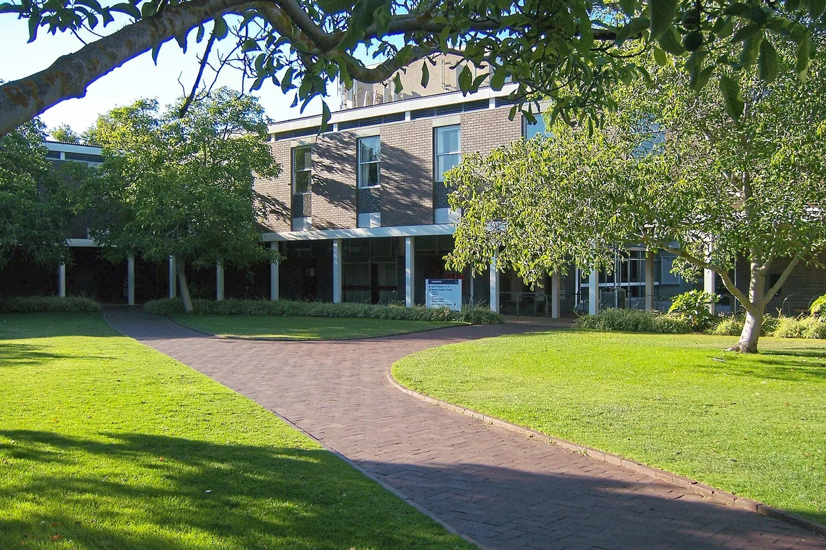 Flinders University