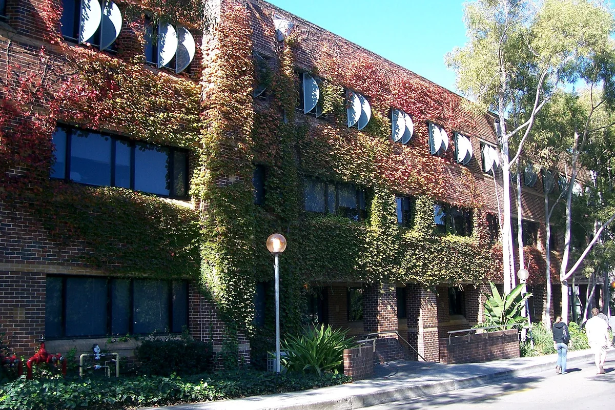 Macquarie University