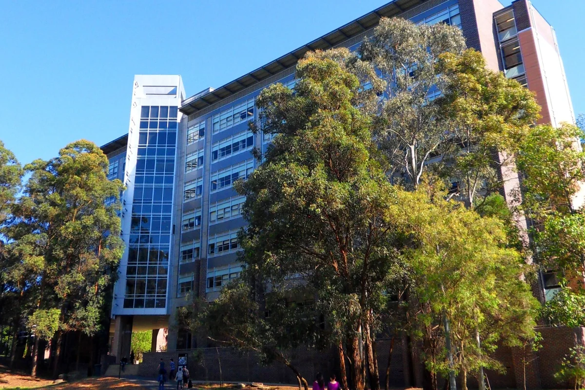 Macquarie University